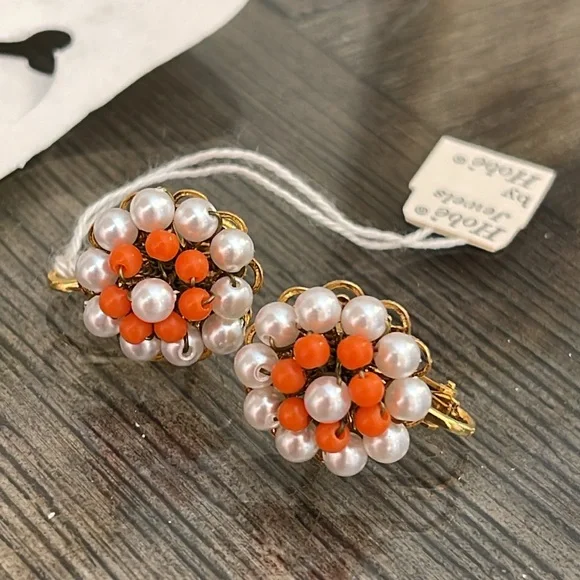 Vintage Hobe Orange and White Beaded Necklace and Clip Earring Set with Tags - Picture 4 of 17